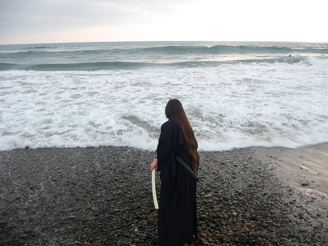 The Samurai and the Sea (waki no kamae: back) by blind_stranger