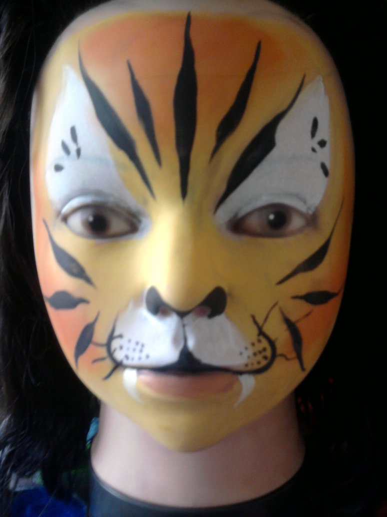 Simple tiger face paint by SofeSmity