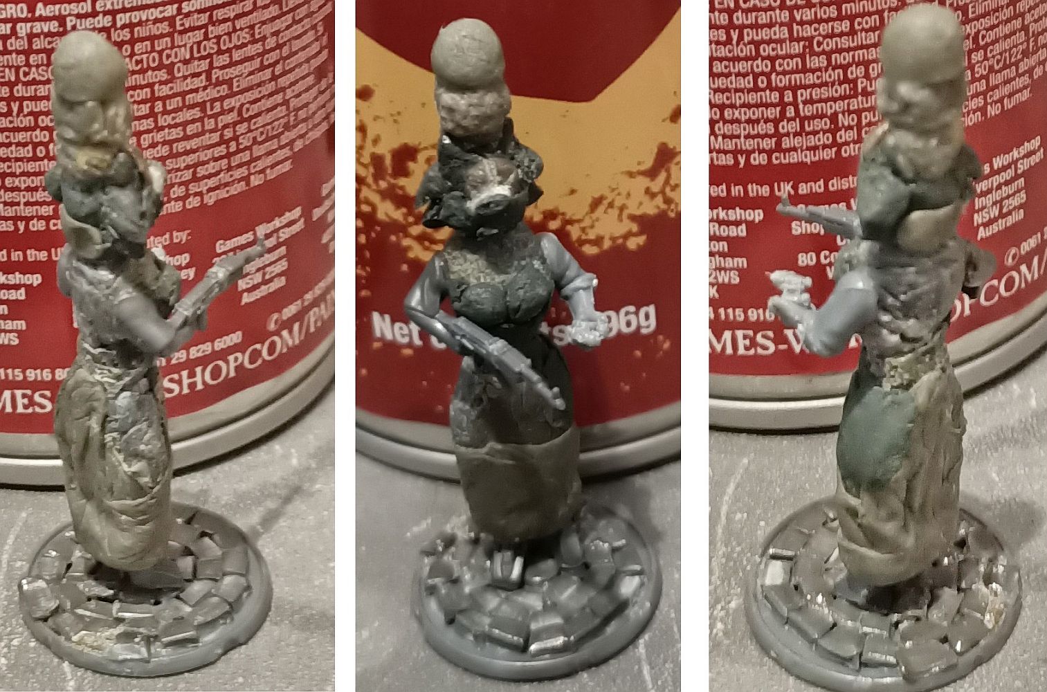 mona figurine genshin