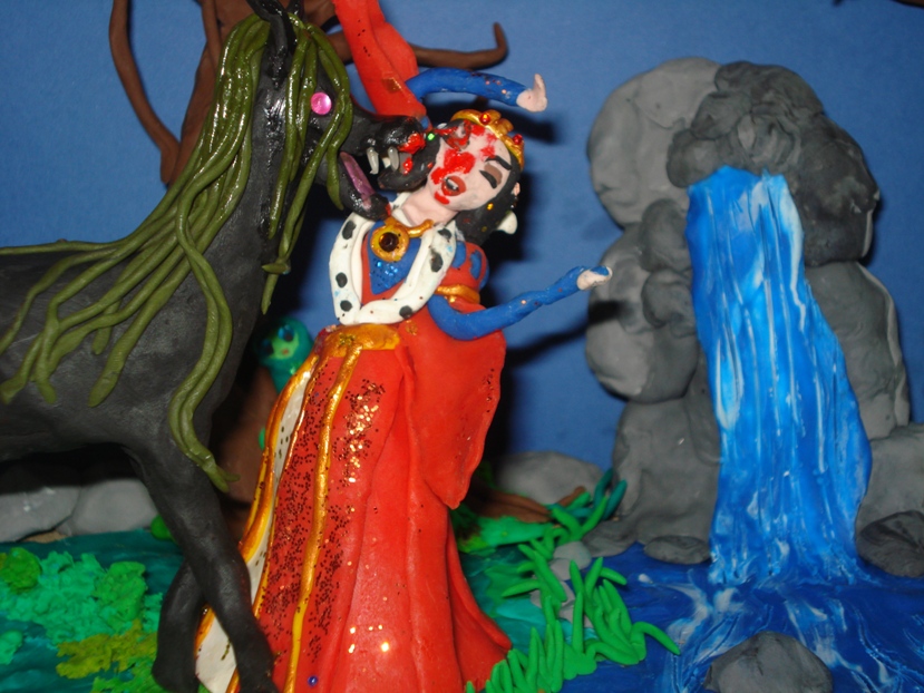 The Kelpie attacks the queen by Xiakeyra
