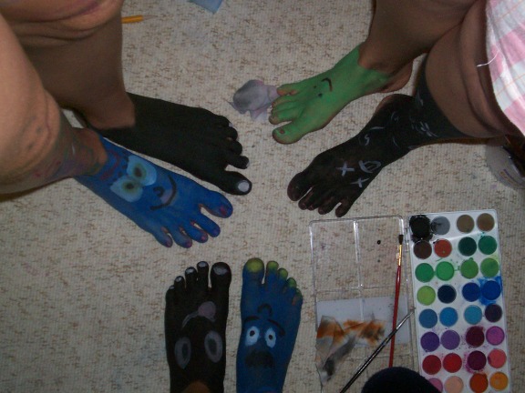 foot painting by XximaginaryxX
